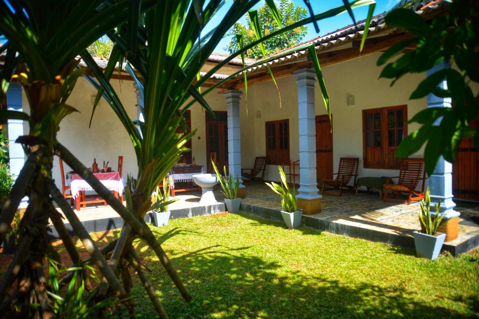 Tropical Garden Homestay Pidurangala Sigiriya Bagian luar foto